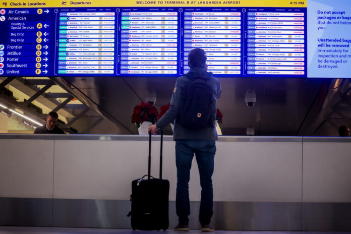 Another Winter Storm Disrupts US Holiday Air Travel on Monday