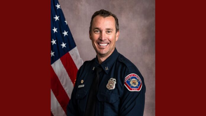 Off-duty Central Arizona Fire and Medical Authority firefighter rescues two people from Prescott house fire