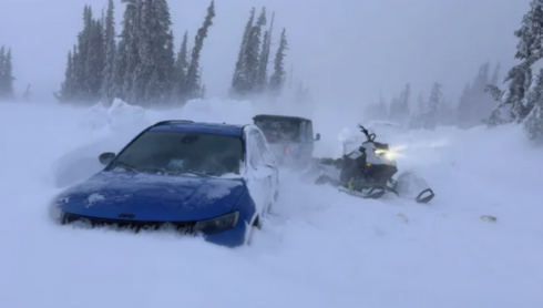4 people rescued after vehicle buried in over 3 feet of snow in Cedar Canyon