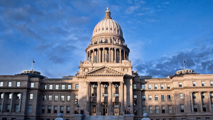 New wildfire bill tracker allows state lawmakers to learn from their Western neighbors