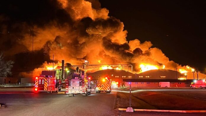 Va. firefighters battle massive blaze at closed Georgia-Pacific plywood plant