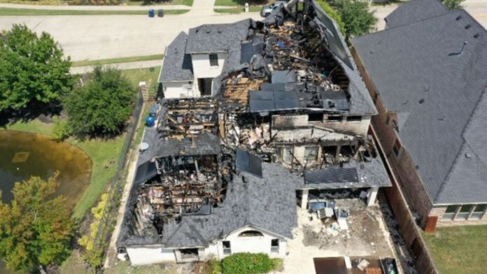 9 firefighters injured in 4,450 sq. ft. Texas house fire during search operations