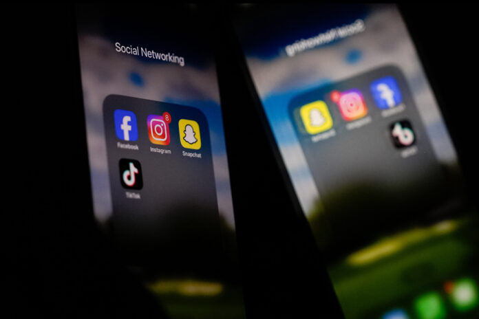 Instagram, YouTube Called Addiction ‘Machines’ at Landmark Trial