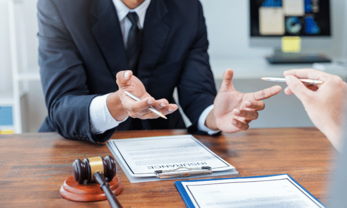 Lloyd's, Swiss Re beat coverage claim on derivative liability dispute