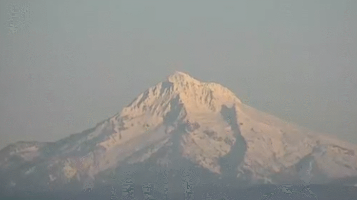 Oregon snowpack hits historically low level, sparking wildfire concerns