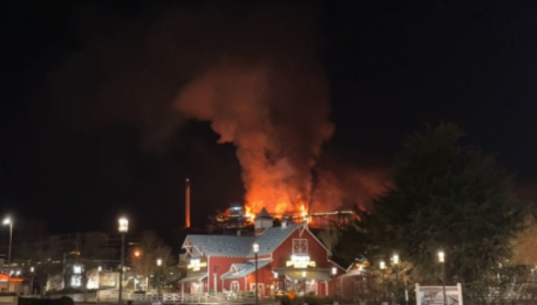 VIDEOS: Crews respond to fire at SkyLand Ranch in Tennessee