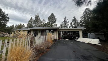 Fire causes heavy damage to Bend home