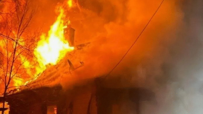 Fire demolishes South Peoria home, cause unknown