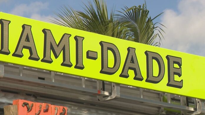 Miami Gardens fire impacts 2 homes, sparks large response