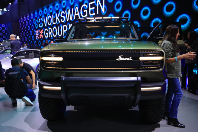 VW’s US Dealers Sue Over Plan to Leave Them Out of Scout Sales