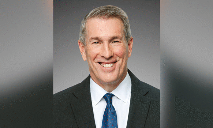 AIG completes planned CEO transition