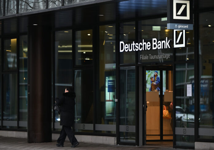 Ex-Deutsche Bank Manager Sues Bank for at Least $624 Million