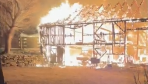 Fire destroys barn at historic Jamestown farm
