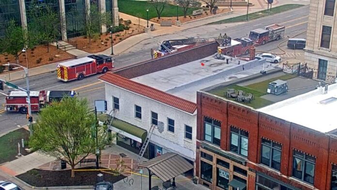 Fire reported in Downtown Topeka building