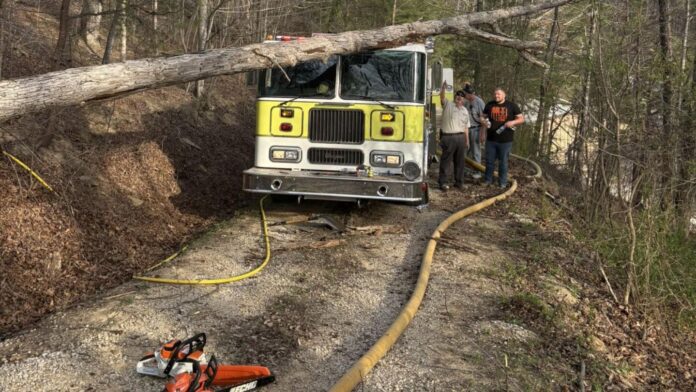Louisa, Kentucky brush fire traps firefighters as Engine 6 escapes flames