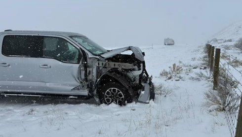 Multi-vehicle crash reported on I-15 near Lima amid whiteout conditions