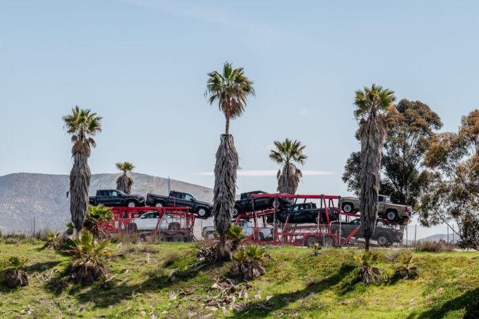 US Weighs Tougher Auto Import Rules to Accelerate Reshoring