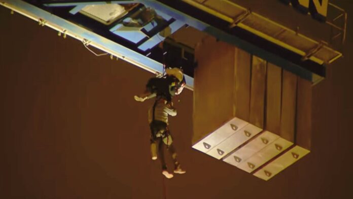 Fort Worth firefighters rescue man from crane 200 feet above construction site