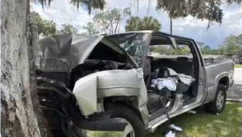 Ocala firefighters free driver trapped after crash