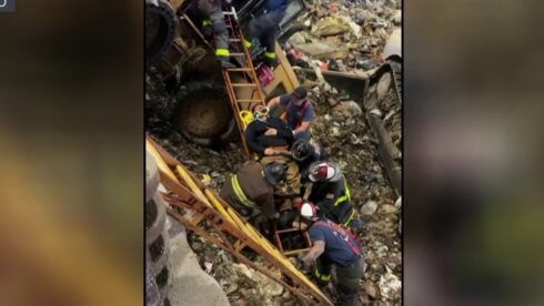 VIDEO: Firefighters rescue recycling facility worker in San Francisco